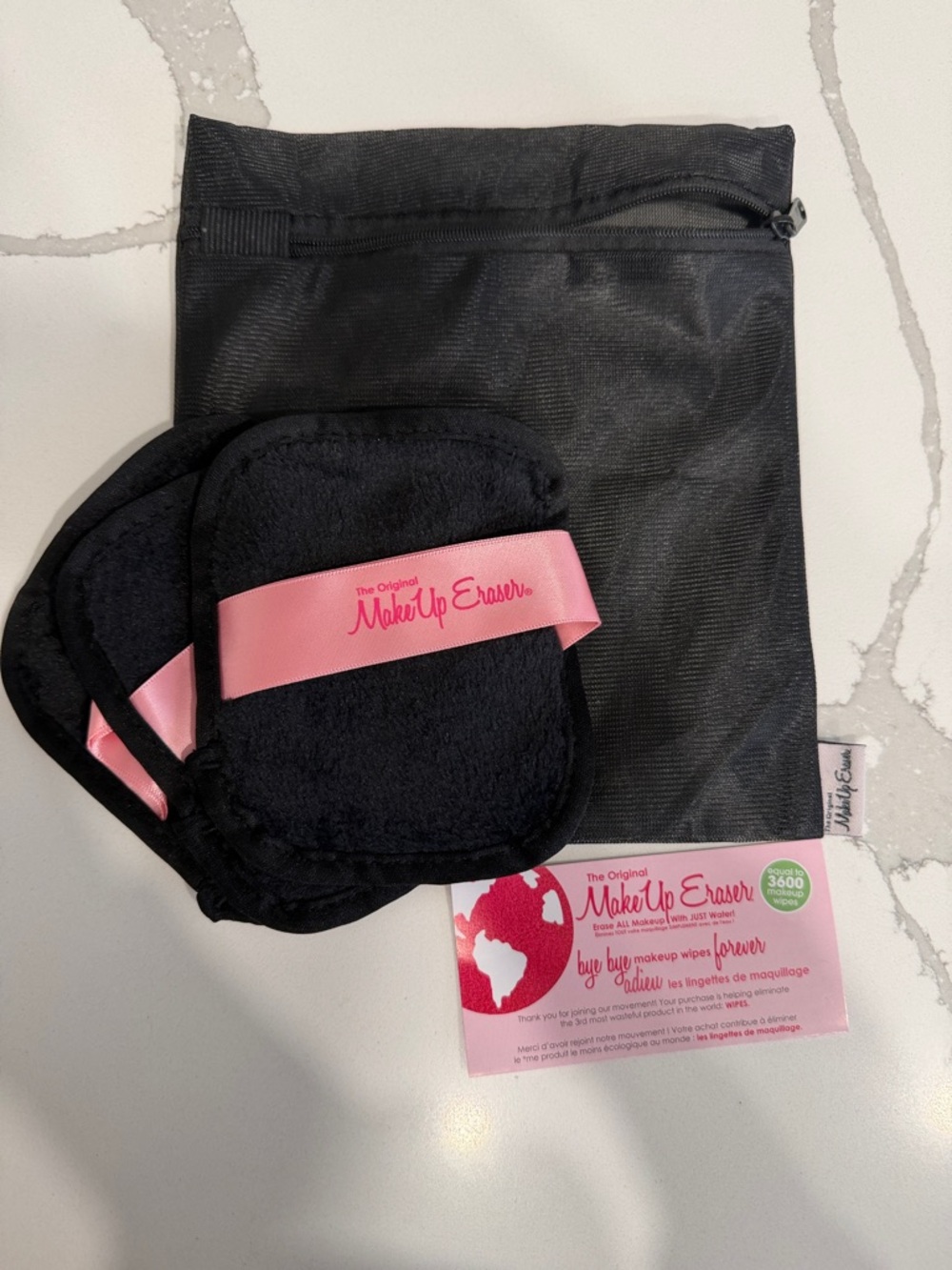 MakeUp Eraser Black Reusable Makeup Pads with Pink Strap and Pouch - 3 pack new